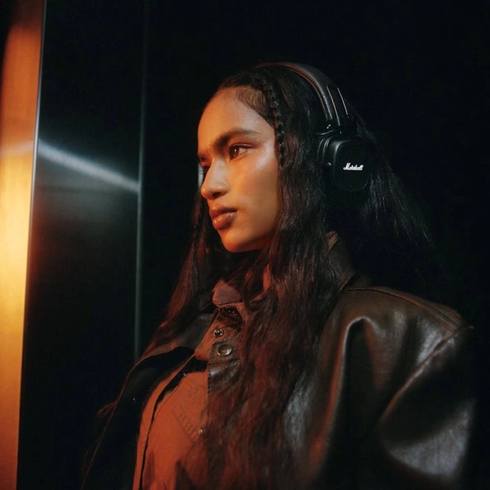 Беспроводные наушники Marshall Major V, Коричневый (Уцененный товар). Фото 6