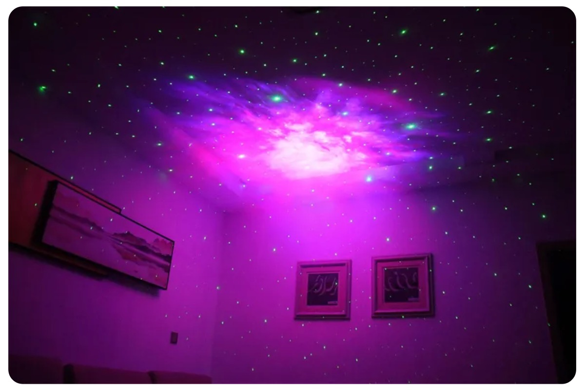 kosmonavt-so-zvezdoy-zvezdnoe-nebo-03