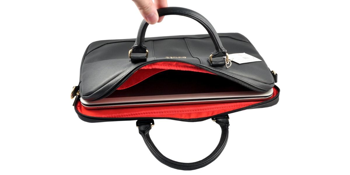 Guess-Saffiano-Bag-GUCB15TBK-02