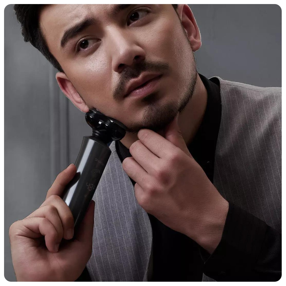 Showsee-Electric-Shaver-F305-GY-03