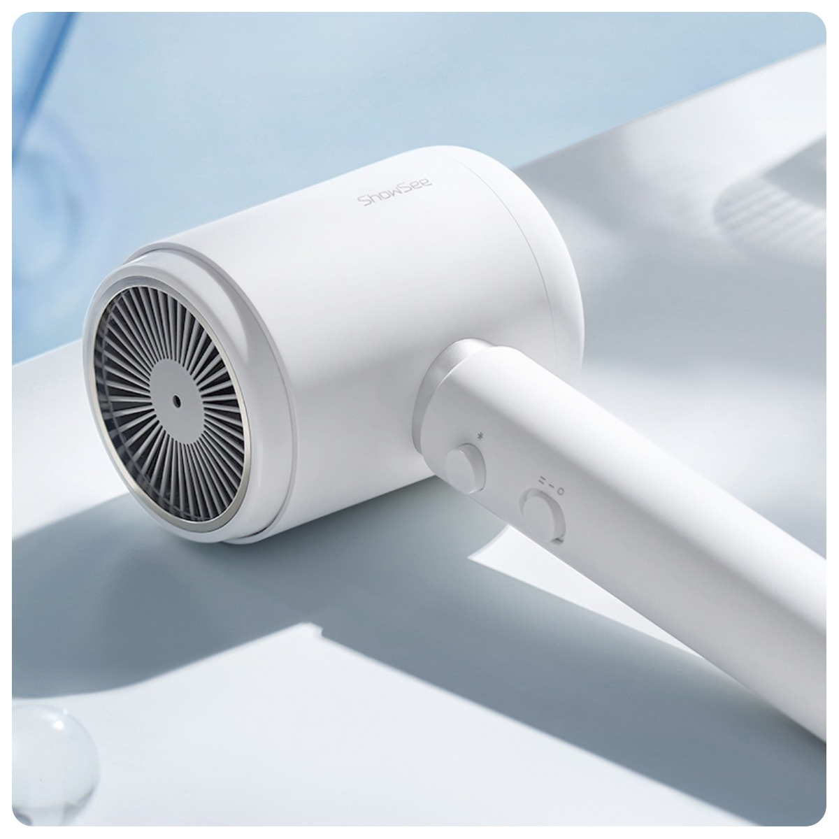 Showsee-Hair-Dryer-A10-W-02